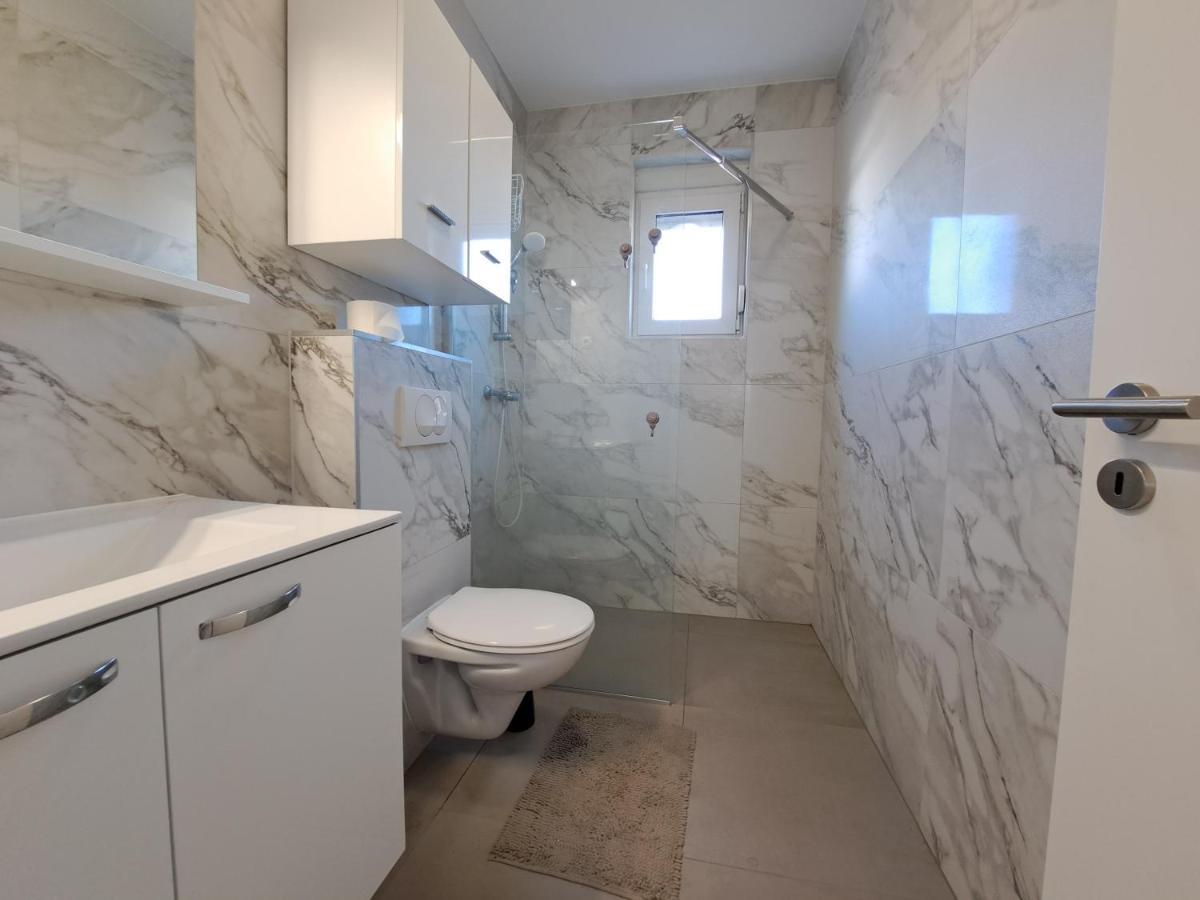 Holiday Apartman Kastela Ngoại thất bức ảnh
