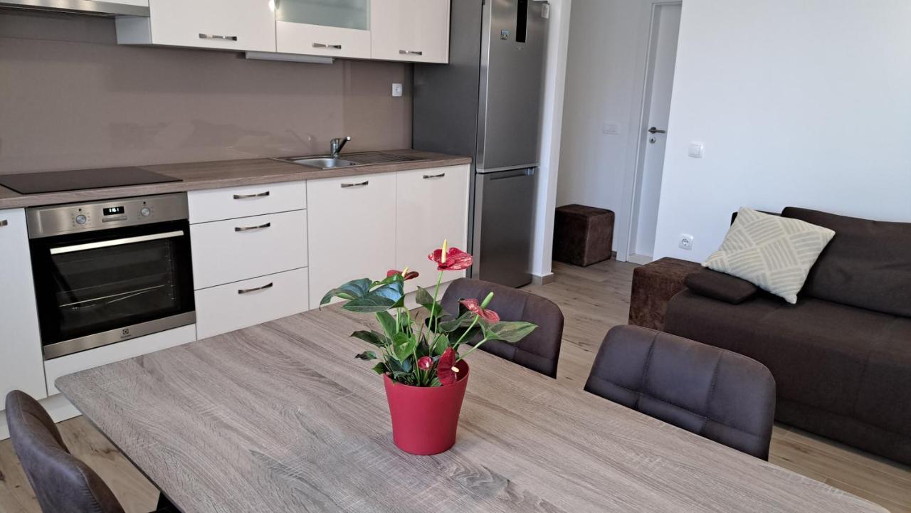 Holiday Apartman Kastela Ngoại thất bức ảnh